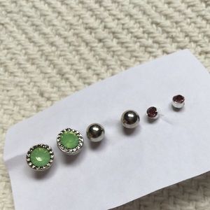 Mudd 3 pairs of studd earrings